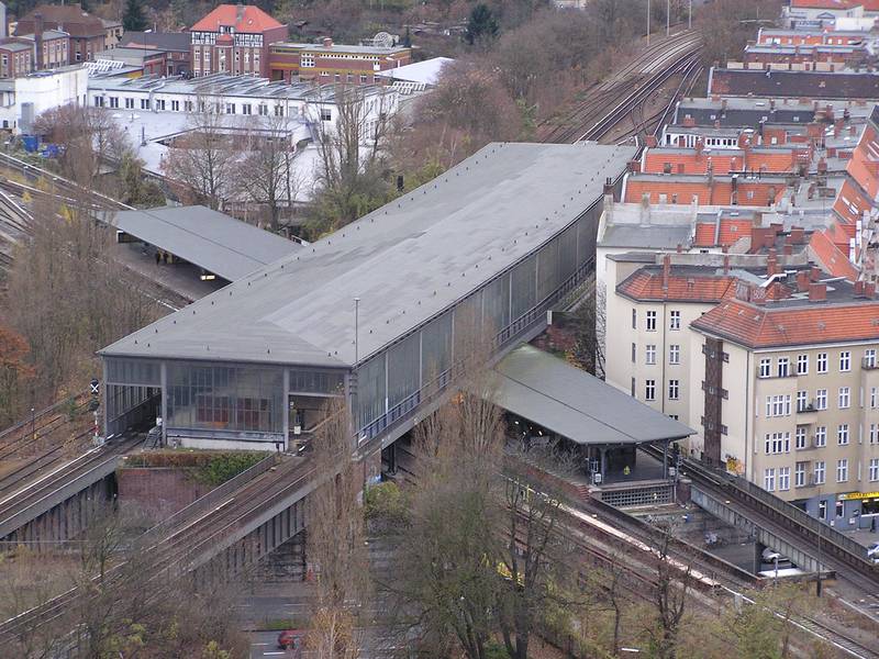 Bahnhof Berlin-Schoeneberg.jpg