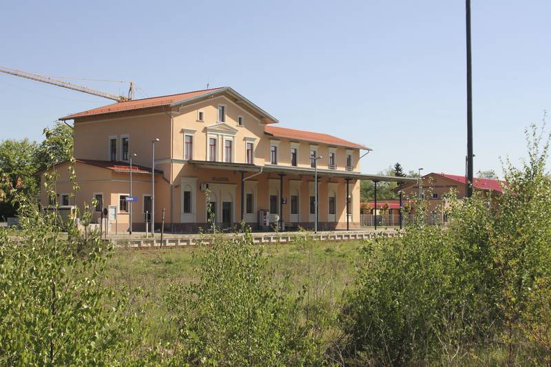 Bahnhofsgebäude