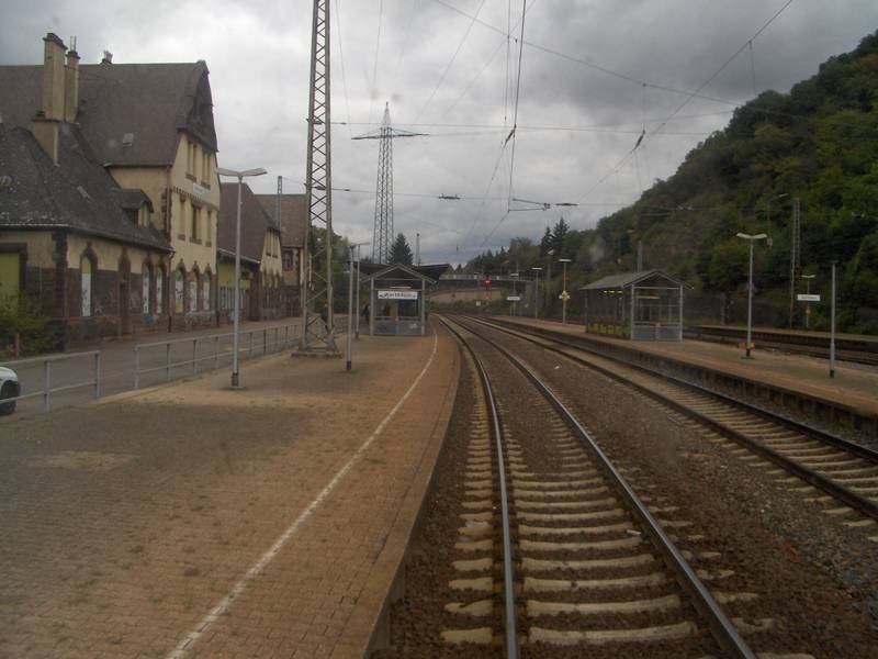 Der Bahnhof Karthaus in Konz, Rheinland-Pfalz (Blickrichtung Nord).