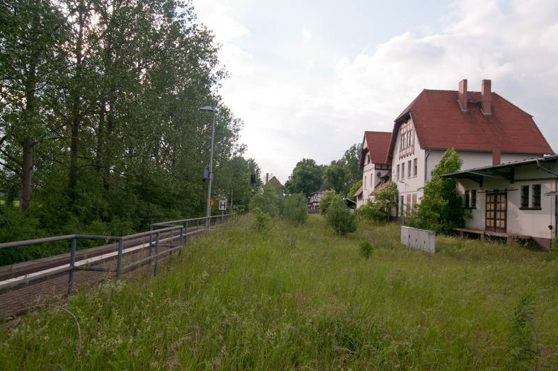Hedersleben bahnhof admincon 01.06.2012 18-43-28.jpg