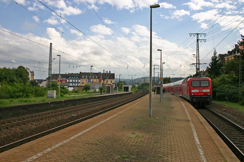 Clp 20140819 2748 91 80 6143 910-8 D-DB Koblenz-Lützel.jpg