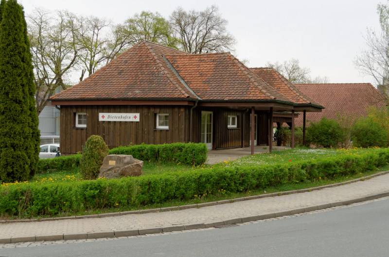 Ehemaliger Bahnhof Dietenhofen in Blickrichtung Nordosten an der ehemaligen Bibertbahn