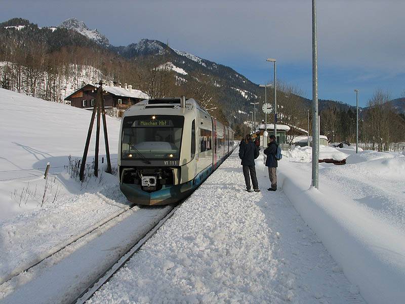 Integral am Bahnhof Geitau, Bayern, Deutschland