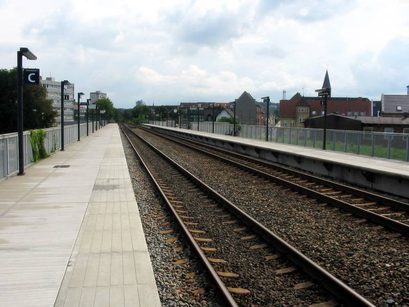<a href="//commons.wikimedia.org/wiki/Aalborg" title="Aalborg">Aalborg</a> Vestby Station