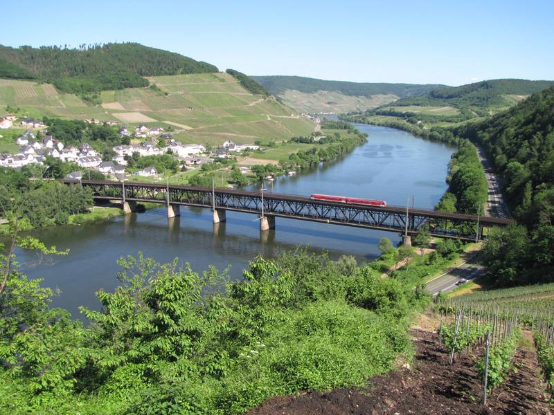 Double-decked bridge Alf-Bullay