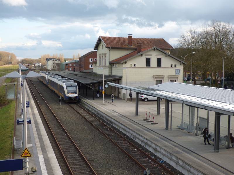 <p>2 VT648 Coradia LINT at Kleve bahnhof
