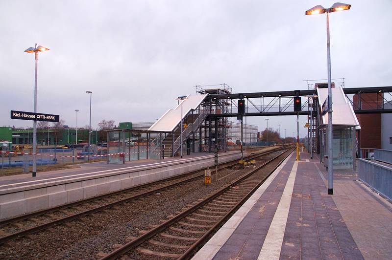 Kiel Hassee bahn 7343.jpg