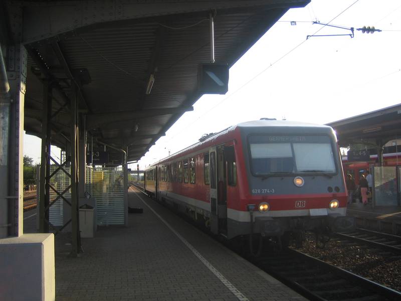 Zug der Bruhrainbahn in Graben-Neudorf, selbst fotografiert