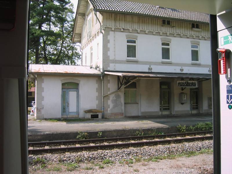 Bahnhof Roßberg.jpg