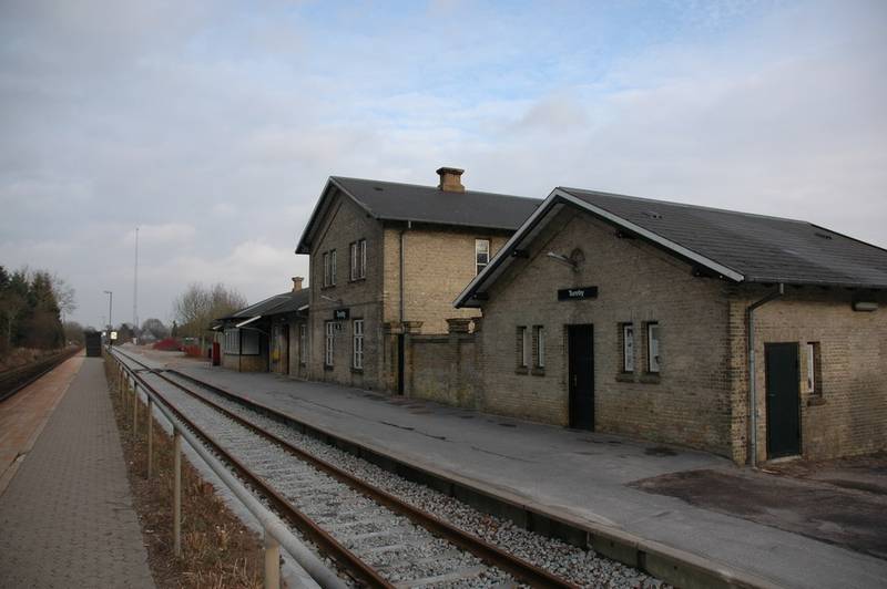 Tureby station, perronside med spor 1