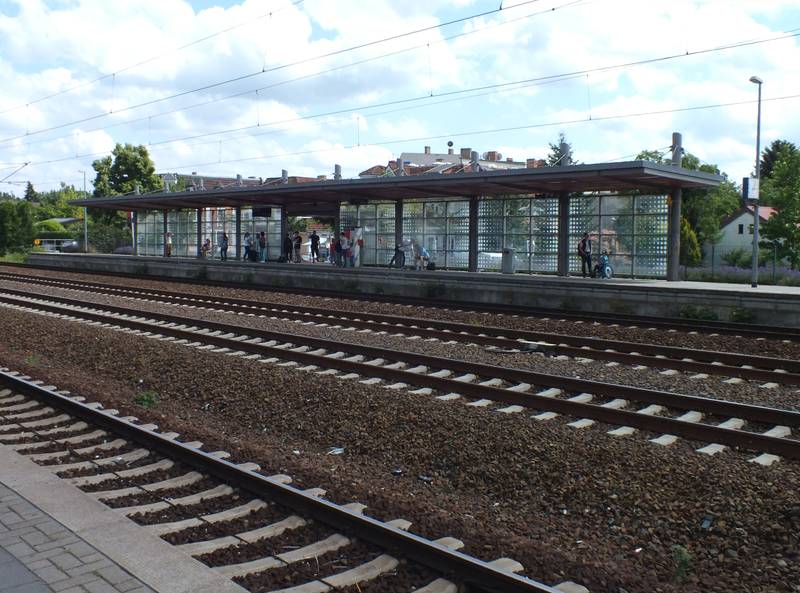 Bahnhof Falkensee, Bahnsteig Richtung Berlin