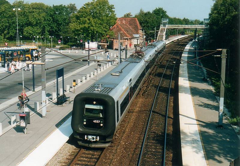 DSB ET 4537 Kokkedal.jpg