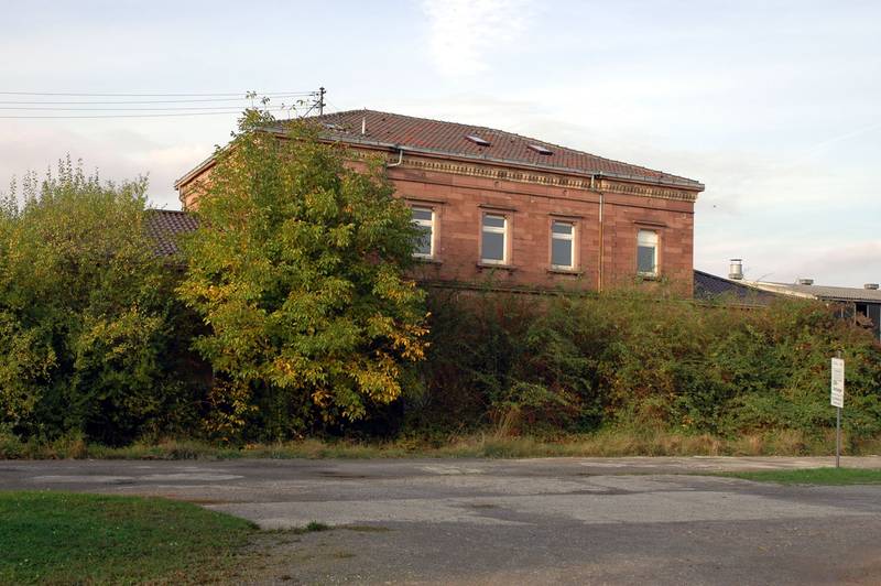 former station of Neckarelz along the Odenwaldbahn.