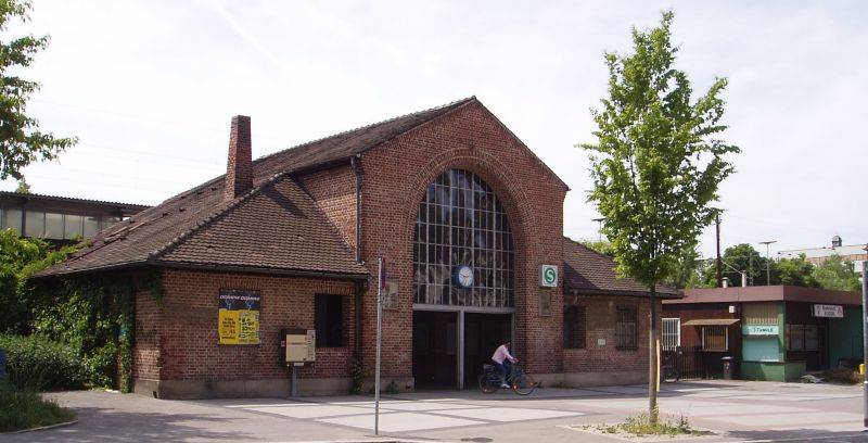 Esslingen am Neckar - Mettingen - Bahnhof