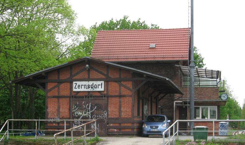 ZernsdorfBahnhof.jpg