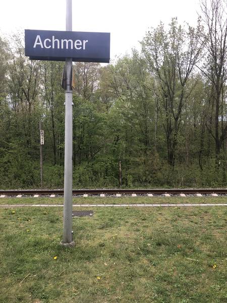 Bahnhofsschild Achmer