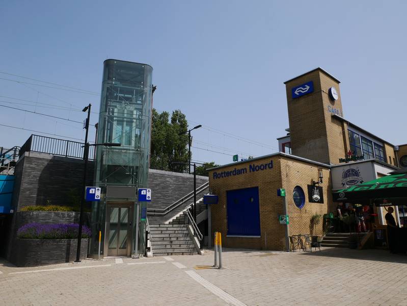 Elevator, stairs and station building at Rotterdam Noord railway station