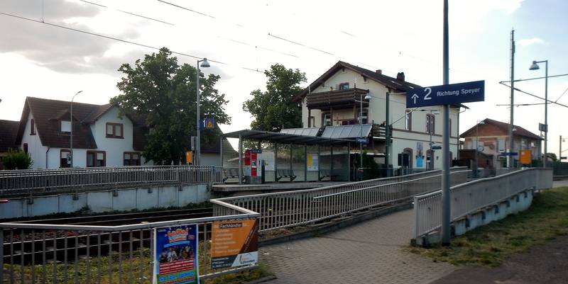 Bahnhof Lingenfeld