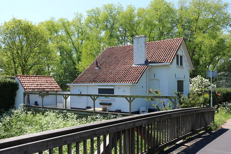 Stopplaats Drunenschedijk aan de Langstraatspoorlijn (Foto Daniel van der Ree, 7 mei 2018)