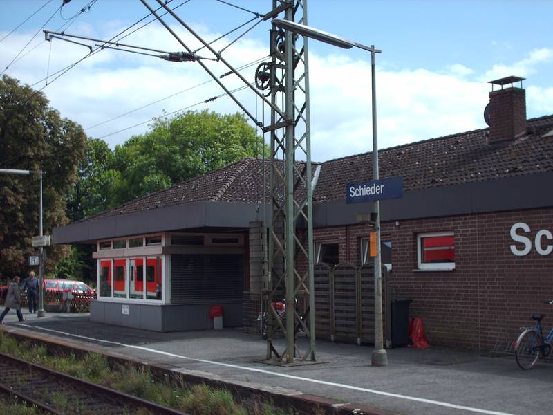 Bahnhof Schieder.jpg
