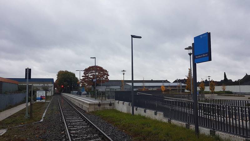<p>Haltepunkt Nordhorn-Blanke der Bentheimer Eisenbahn, Stadt Nordhorn, Niedersachsen, Deutschland