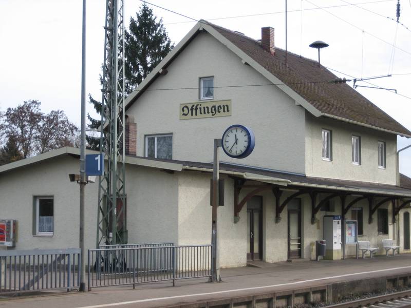 Bahnhofsgebäude in Offingen