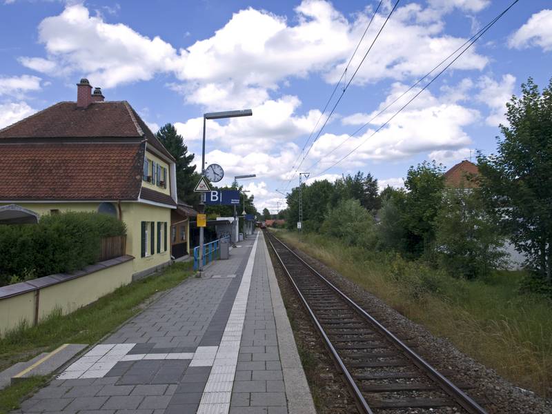 Hohenschäftlarn station