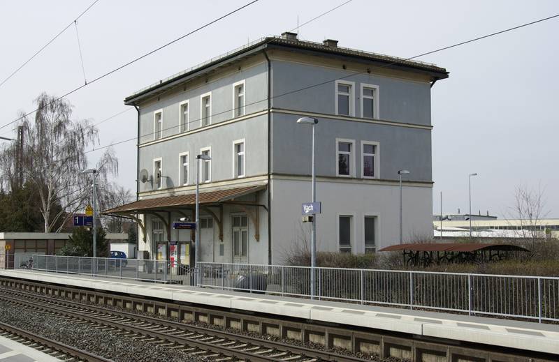 Fürth Stadeln Bahnhof Vach 001.JPG