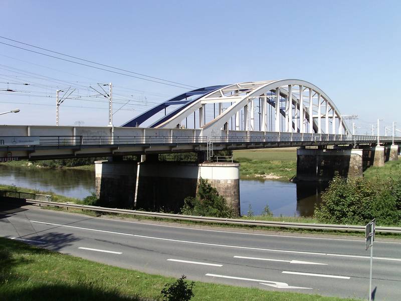 Railway bridge over the Elbe at Riesa (Meissen district, Saxony)
