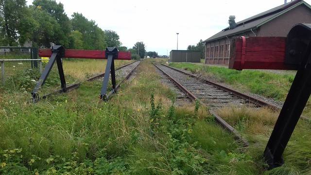 Tracks and good shed, Terneuzen (Netherlands).jpg