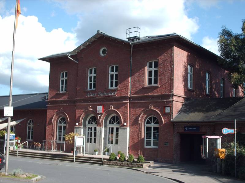 Kettwig station, <a href="//commons.wikimedia.org/wiki/Essen" title="Essen">Essen</a>, Germany