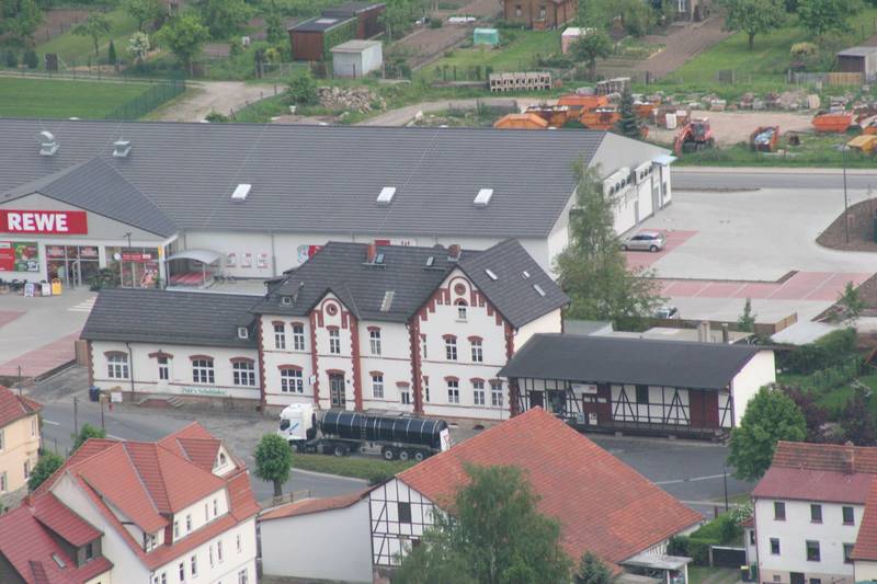 Bahnhof Treffurt im Jahre 2008 , Ansicht von Norden (Adolfburg)