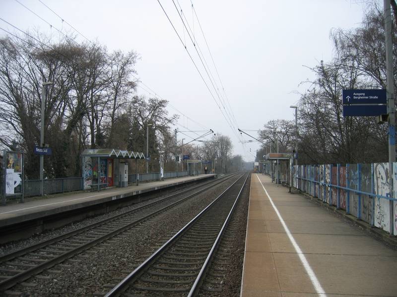 S-Bahnhof Neuss Süd