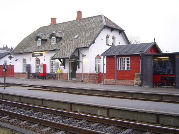 Herfølge station, perronside (vestfacade) 2007