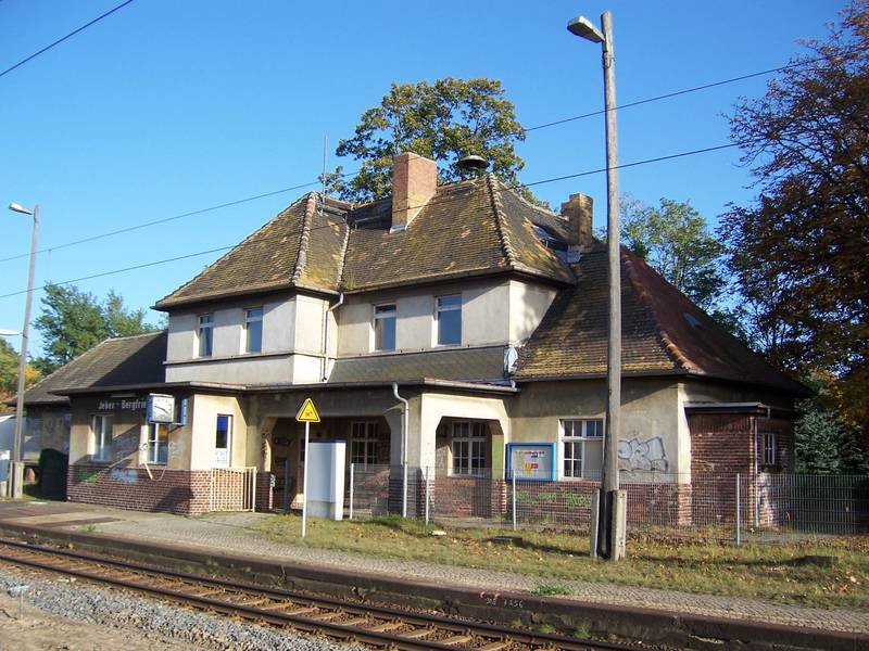 Jeber-Bergfrieden Bahnhof