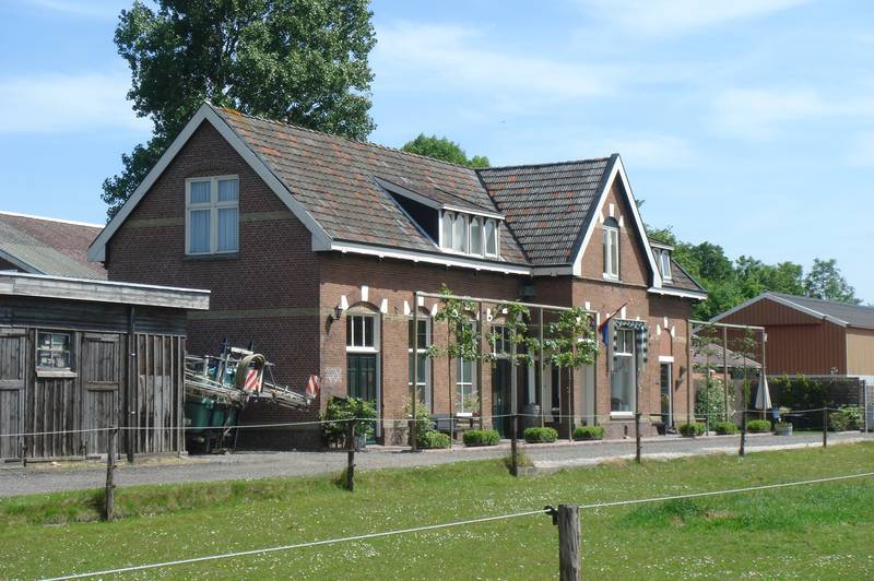 Voormalig station Ternaard (foto: Daniel van der Ree)