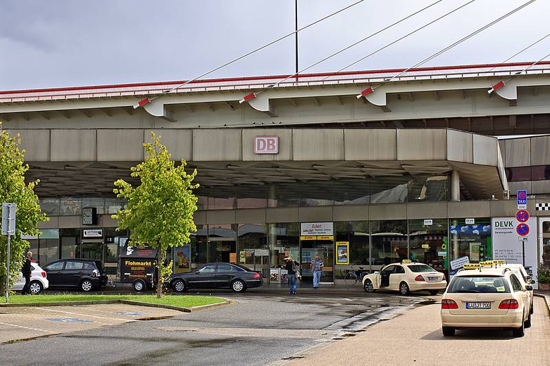 Ludwigshafen Hauptbahnhof 20100828.jpg