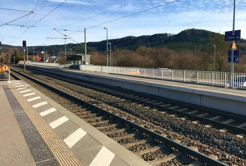 Der Haltepunkt Fornsbach an der Bahnstrecke Waiblingen–Schwäbisch Hall-Hessental.