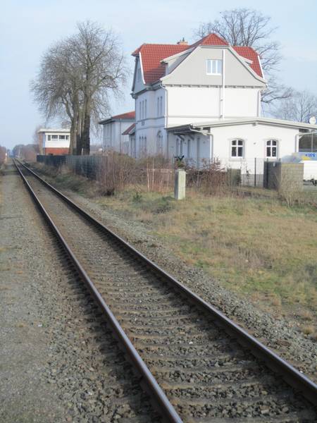 Holdorf train station
