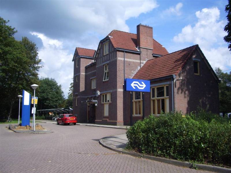 Mariënberg trainstation, Netherlands, augustus 2006