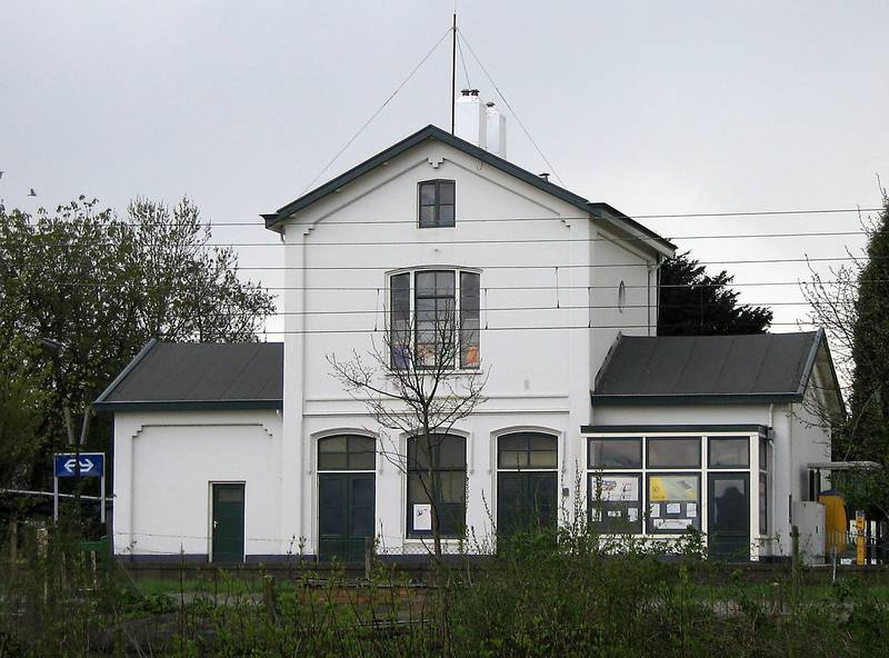 ErremuStationsgebouw.jpg