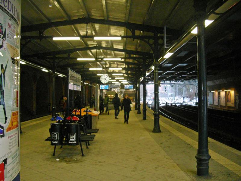 Bahnhof SchÃ¶nhauser Allee