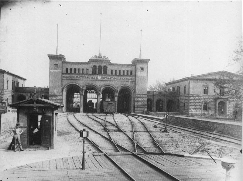 Bayerischer Bahnhof in Leipzig, Bayrischer Platz Nr. 1 um 1890.