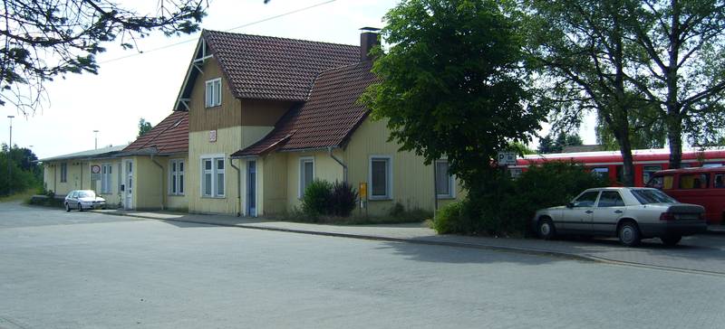 Bild des Bahnhofs Wittingen (Westseite)