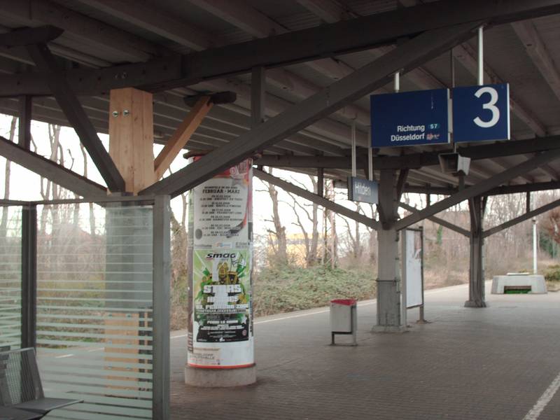Hilden station, <a href="//commons.wikimedia.org/wiki/Hilden" title="Hilden">Hilden</a>, Germany