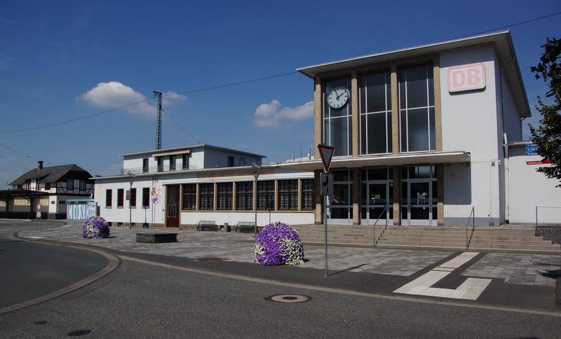 Neuwied Bahnhof.jpg