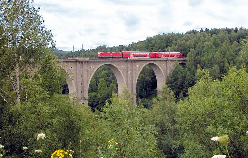20110723400DR Hilbersdorf-Muldenhütten Muldeviadukt.jpg
