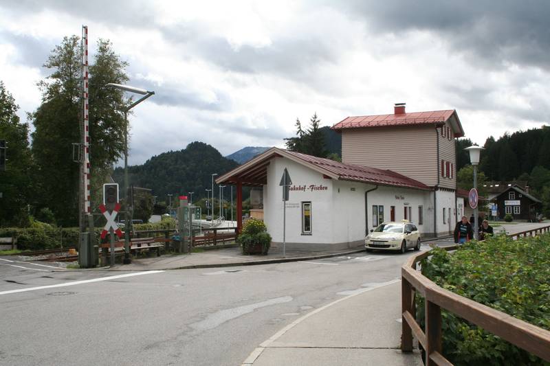 Fischen im Allgäu, Bahnhof