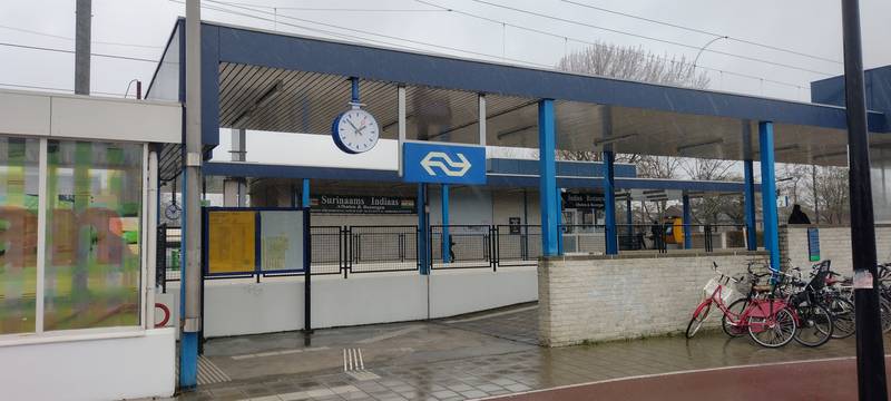 Platform entrance of Koog aan de Zaan train station.