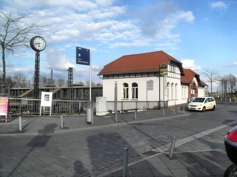 Empfangsgebäude des Mainz-Bischofsheimer Bahnhofes